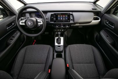 Car image 11