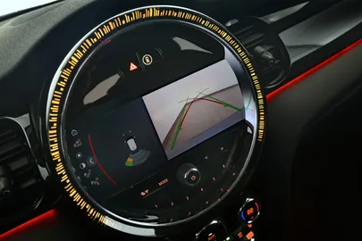 Car image 23