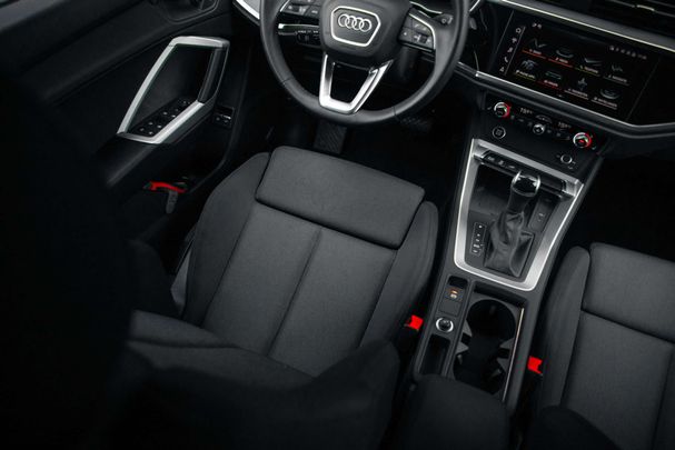 Audi Q3 45 TFSIe S-line 180 kW image number 14