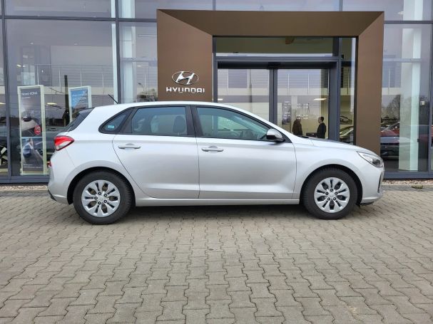 Hyundai i30 1.6 CRDI 81 kW image number 2