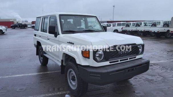 Toyota Land Cruiser 97 kW image number 3