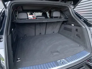 Car image 49