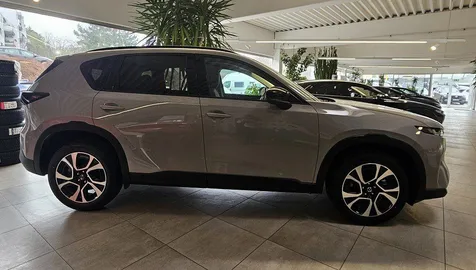 Car image 4