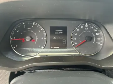 Car image 27