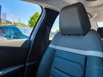 Car image 29