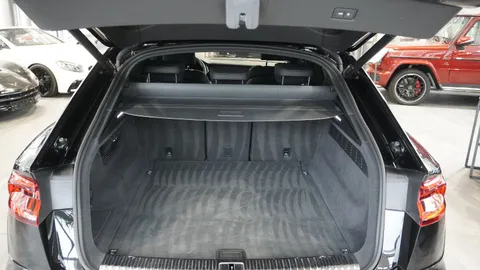 Car image 36