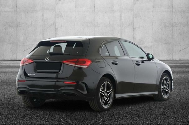 Mercedes-Benz A 250 e 160 kW image number 4