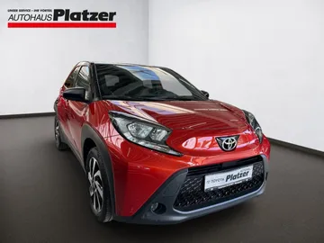 Car image 15