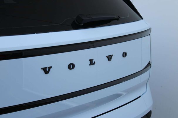 Volvo EX30 Twin Motor Performance h AWD 69 kW image number 18