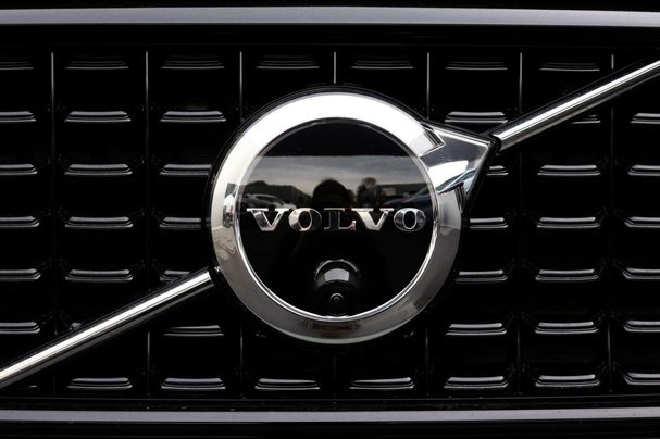 Volvo XC40 B3 Ultra Dark 120 kW image number 20