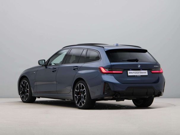 BMW 330e Touring 216 kW image number 11