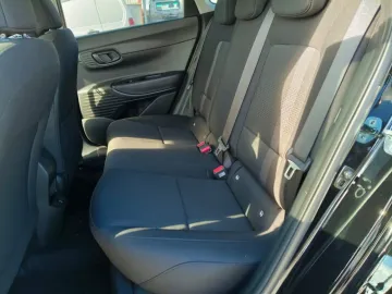 Car image 23