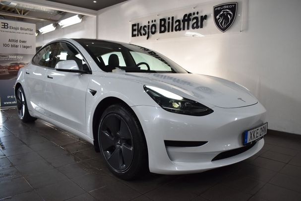 Tesla Model 3 Standard Range Plus 239 kW image number 2