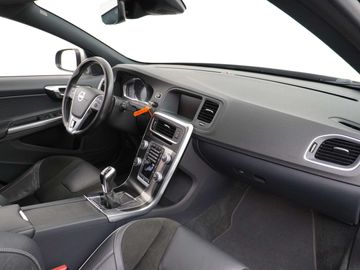 Car image 37