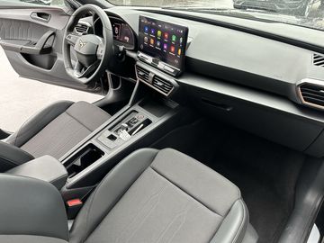 Car image 30