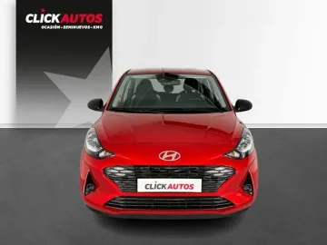 Car image 4