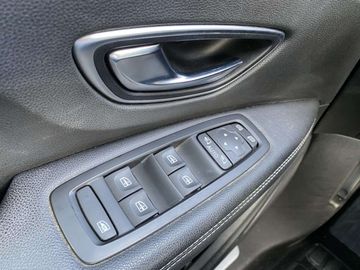 Car image 41