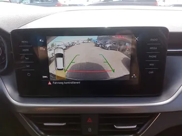 Car image 33