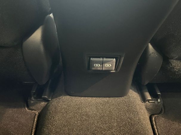 Lexus UX 250h 135 kW image number 25