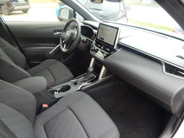 Car image 13