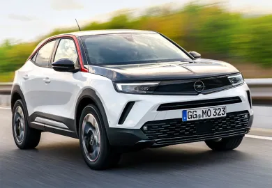Car image 4