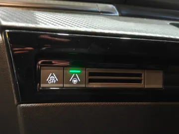 Car image 36