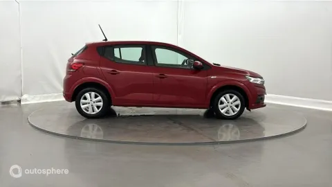 Car image 3