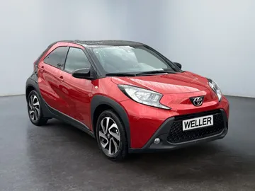 Car image 2
