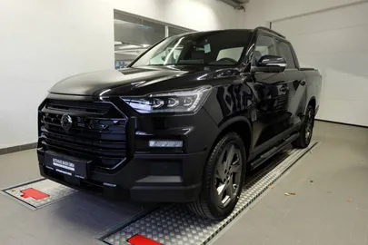 Car image 30