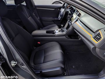 Car image 27