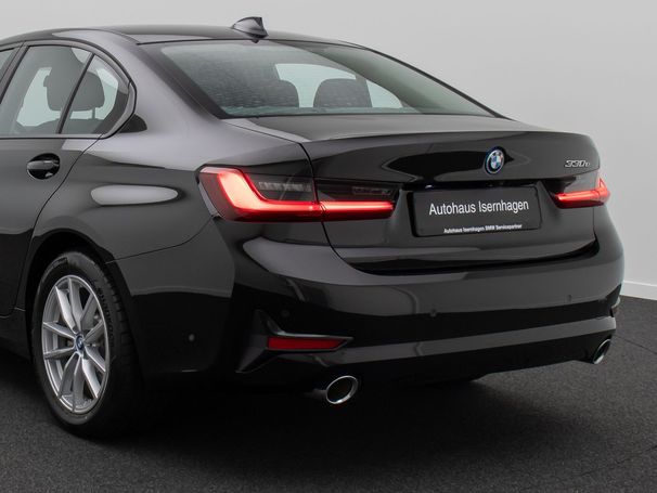 BMW 330 e M Sport 215 kW image number 17