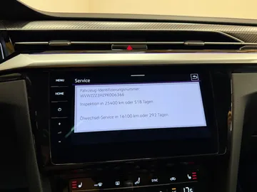 Car image 40
