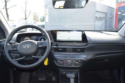 Car image 24