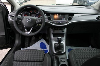 Car image 23