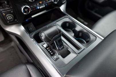 Car image 33