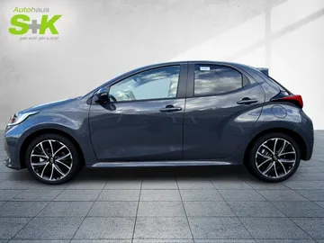 Car image 5