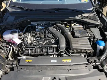 Car image 33