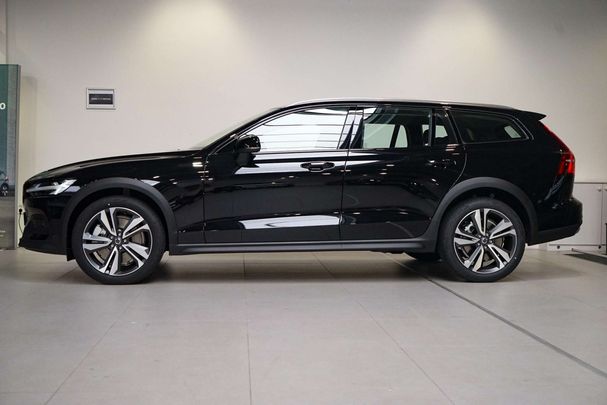 Volvo V60 Cross Country AWD B5 194 kW image number 4