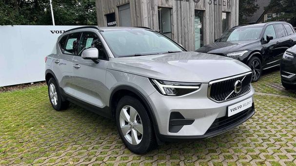 Volvo XC40 T2 Essential 95 kW image number 6