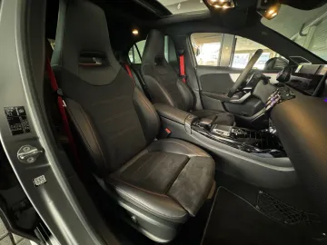 Car image 36