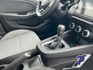 Car image 26