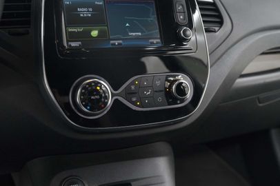 Car image 45