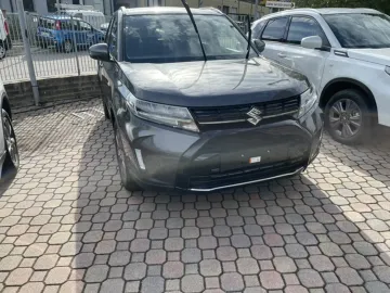 Car image 3