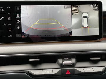 Car image 27