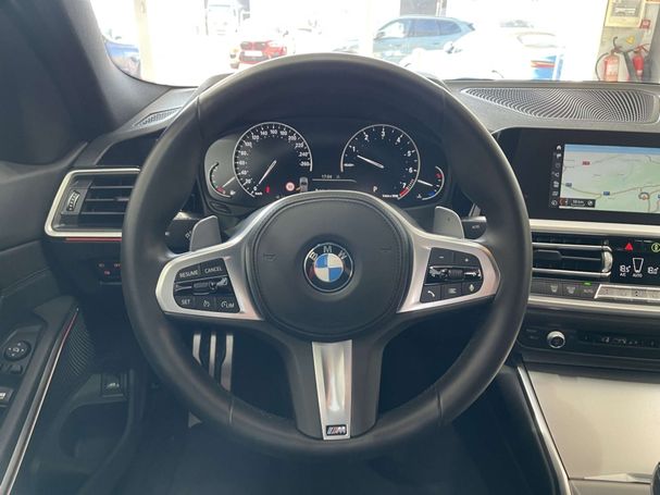 BMW 330i xDrive 190 kW image number 32