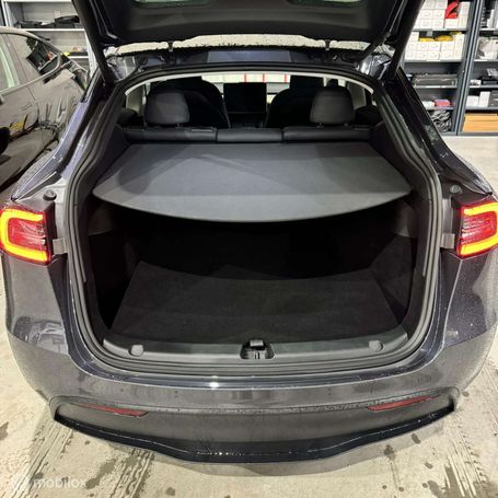 Tesla Model Y 220 kW image number 19