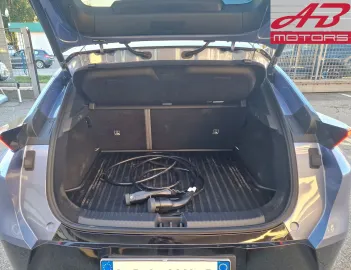Car image 28