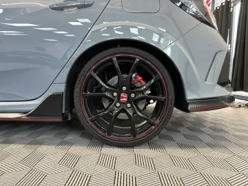 Car image 29