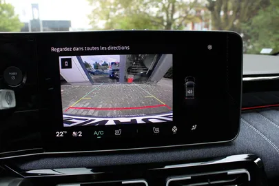 Car image 23