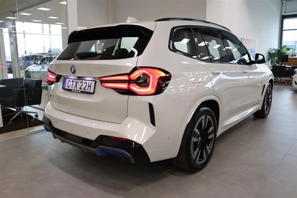 BMW iX3 M Sport 210 kW image number 3